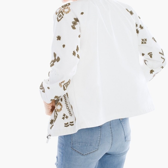 Chicos - Picture 3 of 5